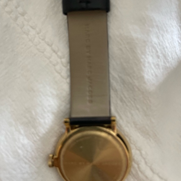 Marc Jacobs Watch - Picture 5 of 8